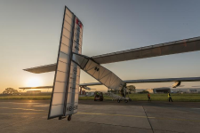 Quelle_Solarimpulse-Revillard-Rezo_ch_450x300_si2-aussen